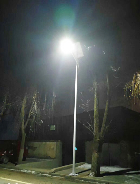 积石山县共和太阳能路灯项目