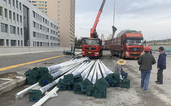 共和太阳能路灯灯杆垂直度矫正方法与维护