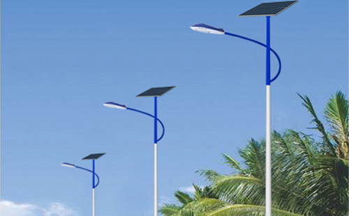 共和太阳能路灯防触电安全指南：如何选择与维护