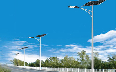 农村道路装共和太阳能路灯选多大瓦数实测
